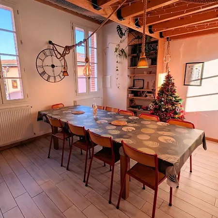 Les Cordees Liees Hostel
