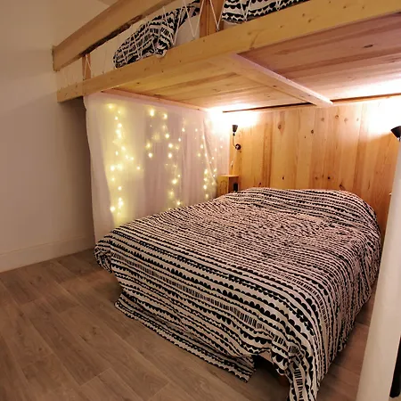 Les Cordees Liees Hostel