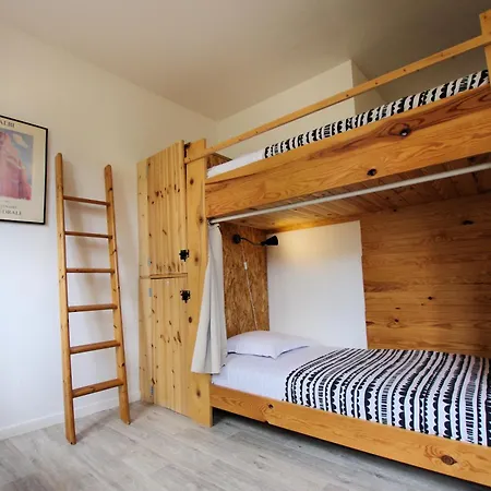 Hostel Les Cordees Liees Αλμπί