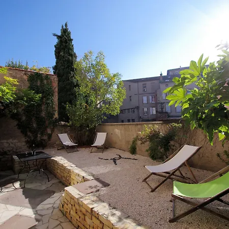 Les Cordees Liees Hostel